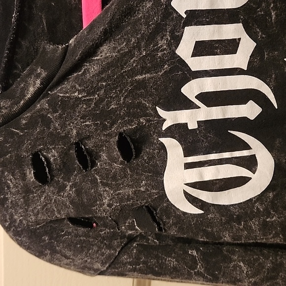 Top - Picture 3 of 4